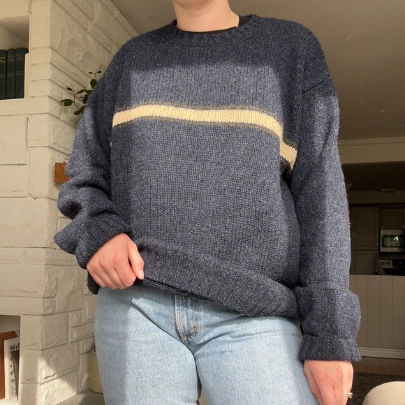 J Crew 100% Wool Oversized Crewneck Fall Winter Sweater - Picture 4 of 10